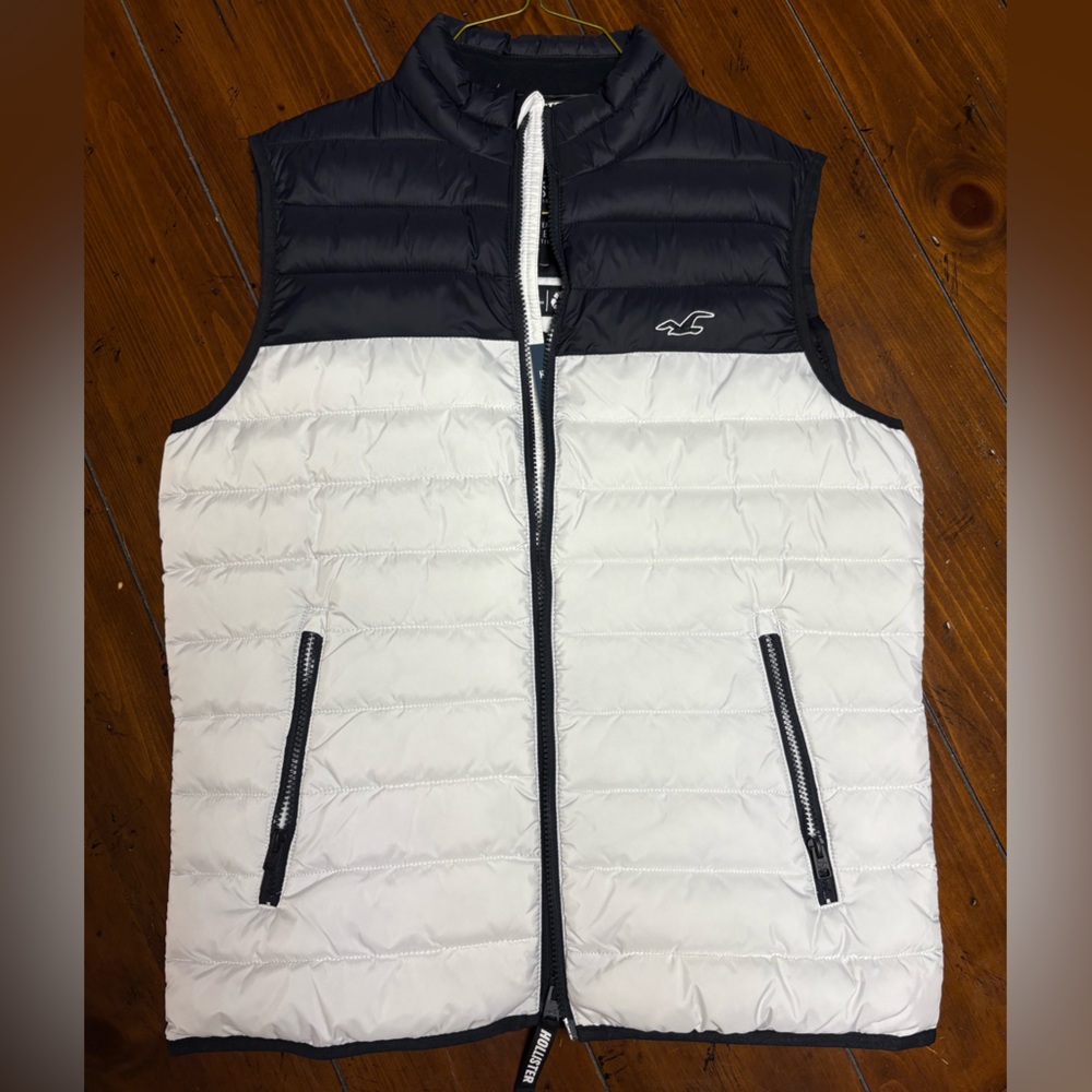 Hollister white and black zip up vest